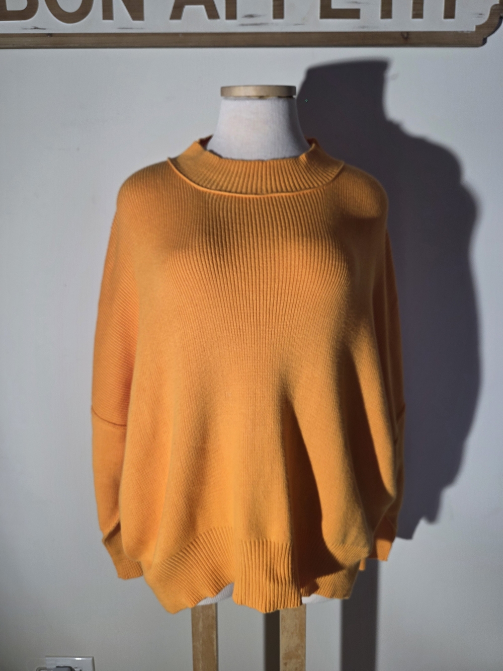 Zenana Outfitters Bright Orange Ribbed Crewneck Sweater (Size L)